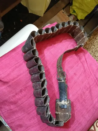 Cartucciera sportiva vintage in cuoio