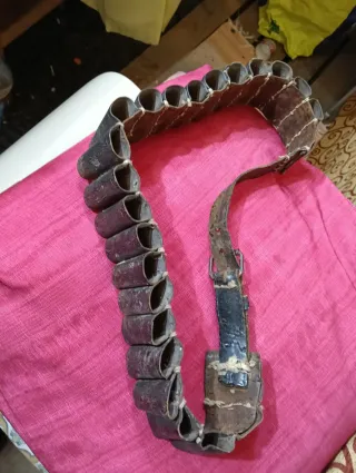 Cartucciera sportiva vintage in cuoio