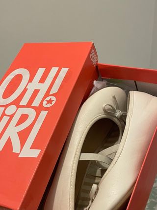 Lote Zapatos Niñas (Blanco, Rosa, Marrón, Plata)