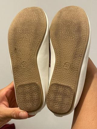 Lote Zapatos Niñas (Blanco, Rosa, Marrón, Plata)