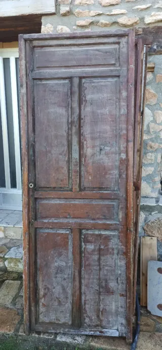 Puertas de madera antigua