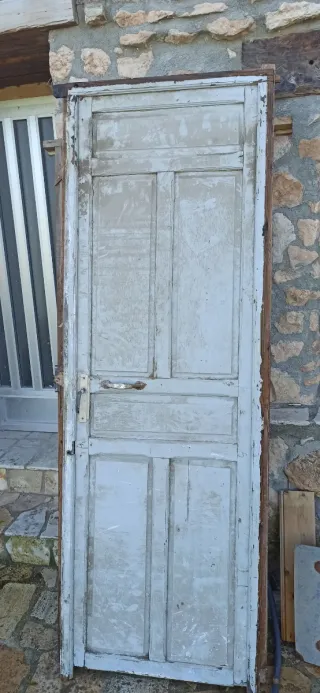 Puertas de madera antigua