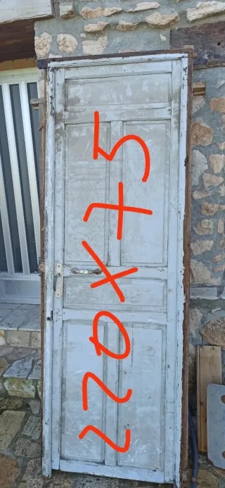 Puertas de madera antigua