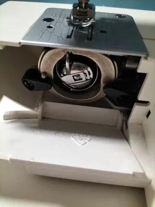 Máquina de coser IKEA