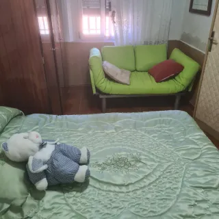 Sofá y butaca de tela