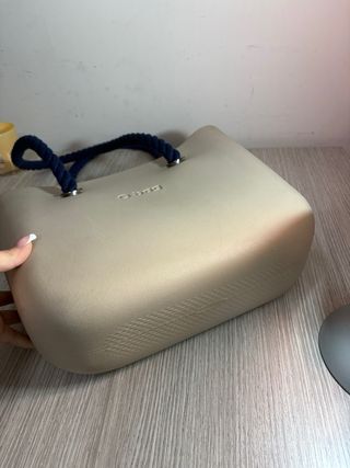 Borsa O bag beige con 2 paia di manici