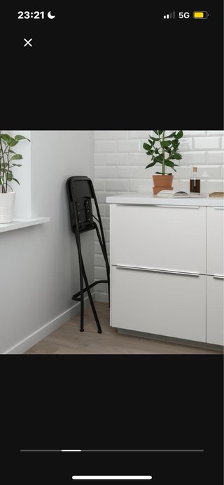 Taburete plegable negro