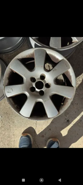 Llanta Volkswagen Golf 16"