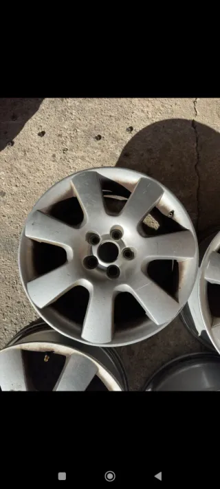 Llanta Volkswagen Golf 16"