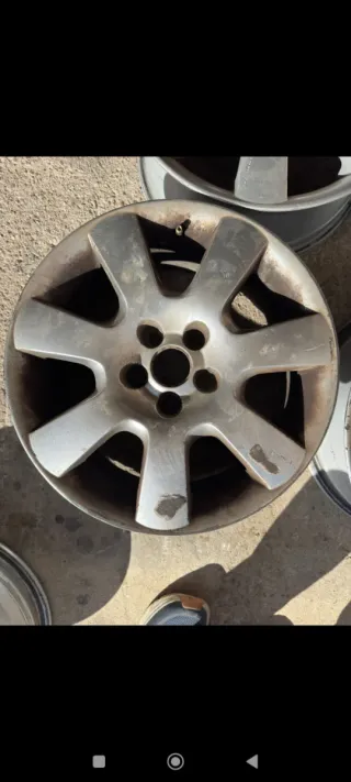 Llanta Volkswagen Golf 16"