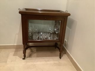 Camarera licorera vintage madera y cristal