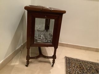 Camarera licorera vintage madera y cristal