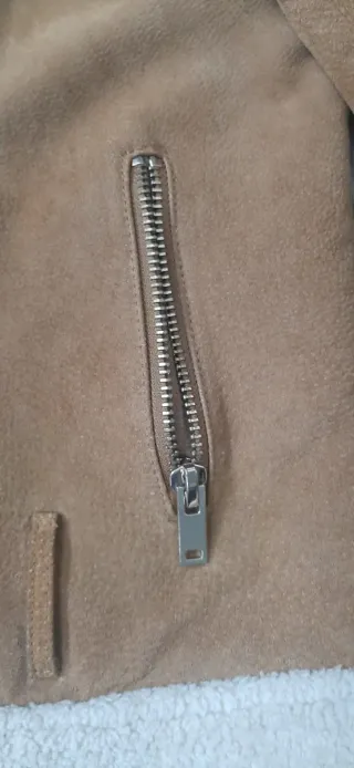 Cazadora efecto ante Zara forrada talla M