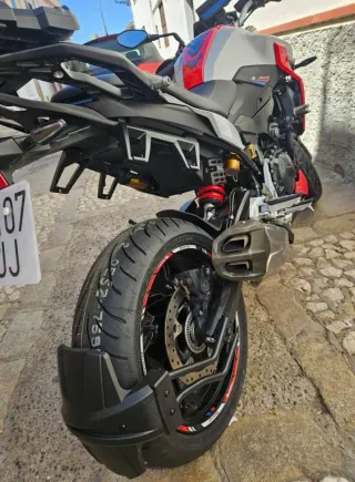 BMW F900R