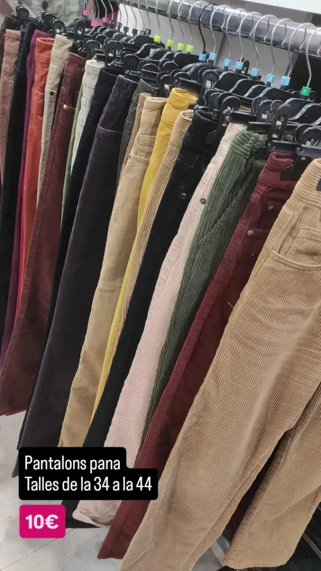 Lote 300 prendas de ropa