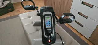 Máquina Pedaleta Eléctrica con Mando