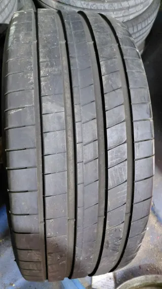 Neumático 275/45/20