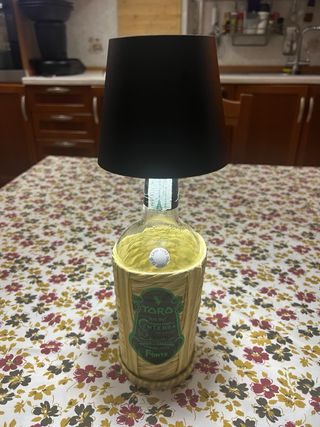 Lampada bottiglia Toro in paglia
