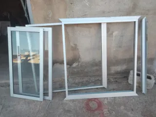 2 Ventanas de Aluminio 120/123. 122/117