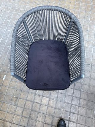 Mesa y sillas para restaurante