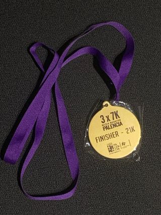 Medalla Media Maratón Palencia 3x7K