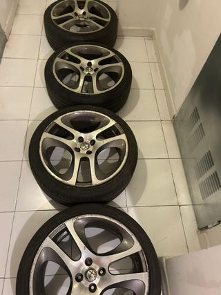 Llantas Alfa Romeo 18” con neumáticos 225/40/R18