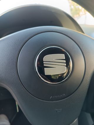 Pegatina emblema volante Seat León mk1/2 Ibiza 6L