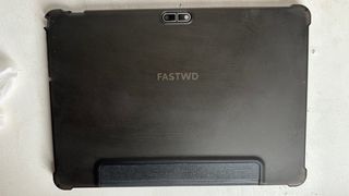 TABLET CON TECLADO Y RATÓN