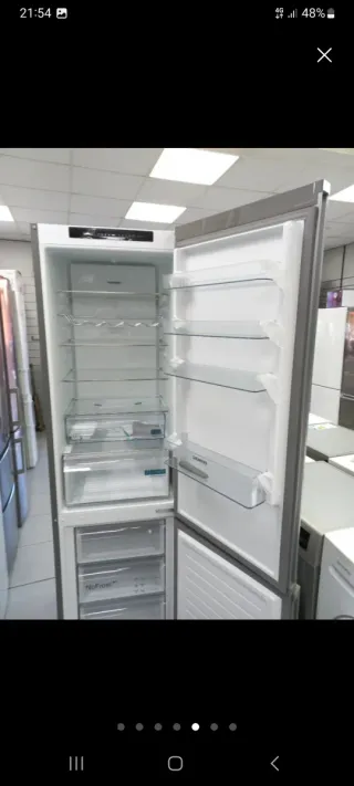 Nevera Siemens 2,cm nueva con tara 1 años garantía