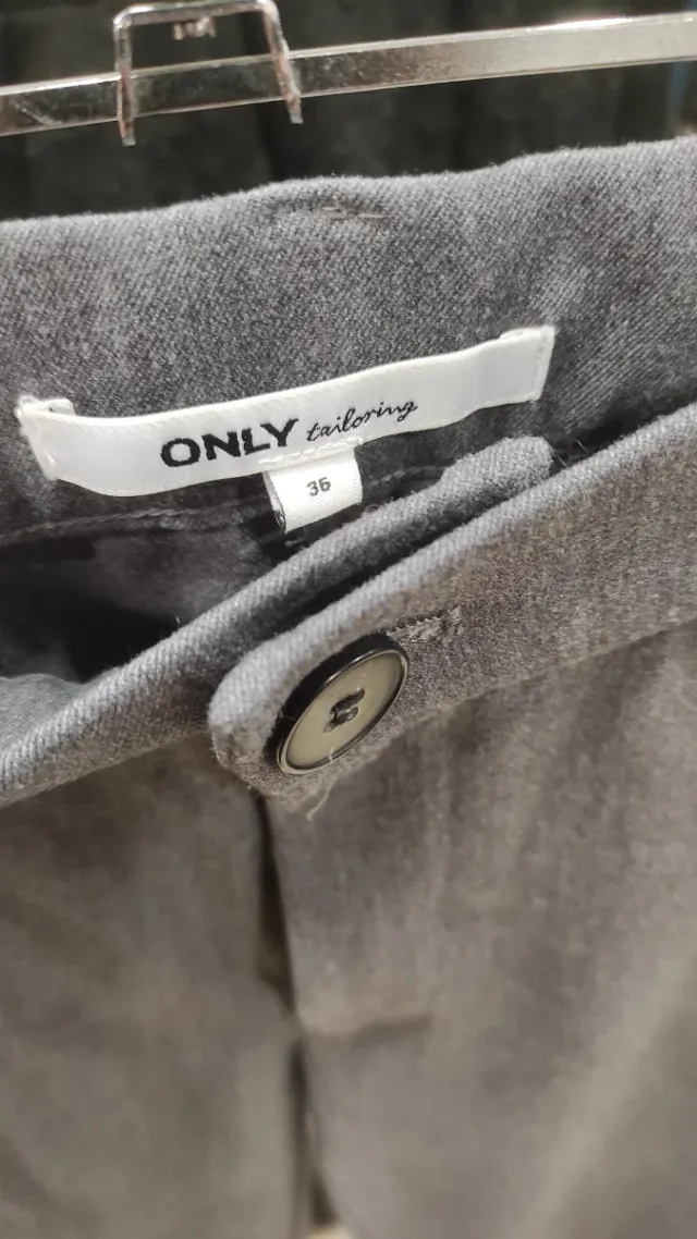 Pantalones Only grises talla 36