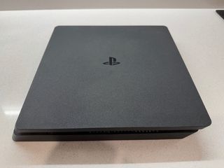 Consola PS4 Slim 500GB + 2 Mandos