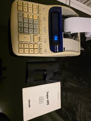 Calcolatrice Olivetti Logos 692 con manuale