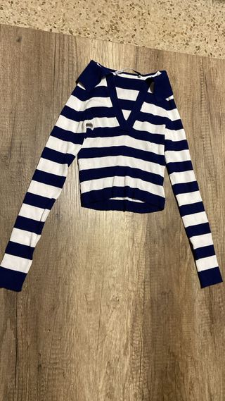 Top Bershka rayas azul y blanco