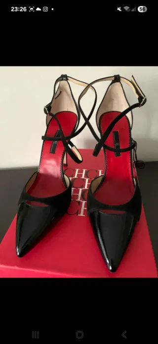 Zapatos Carolina Herrera tacón negro y rojo