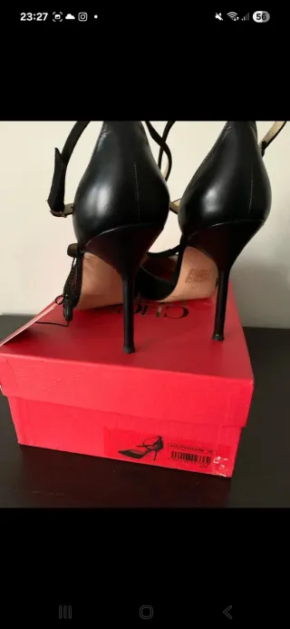 Zapatos Carolina Herrera tacón negro y rojo