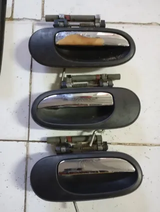 Tiradores Puerta Nissan Almera Exteriores