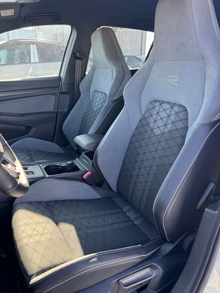 VW Golf R-Line 2.0TDi 150cv automatico