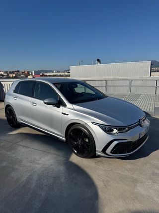 VW Golf R-Line 2.0TDi 150cv automatico