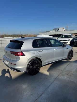 VW Golf R-Line 2.0TDi 150cv automatico