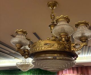 Lámpara de techo antigua 150 años