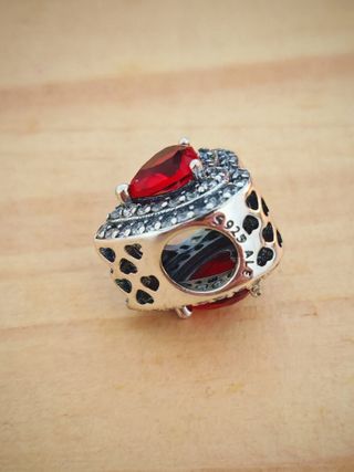 Charm Corazón Rojo Brillante Plata