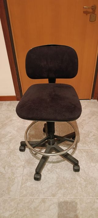 Scrivania legno con 2 cassetti