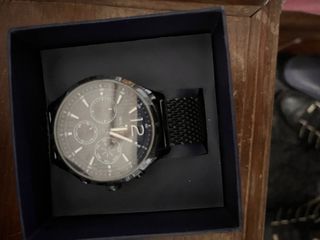 Relógio Tommy Hilfiger Preto e Cinza