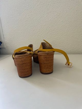 Sandalias de tacón con plataforma