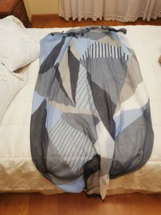 Pañuelo grande estampado mujer