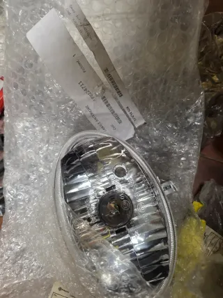 Faro Anteriore Piaggio Scarabeo