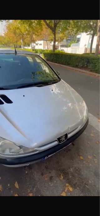 Peugeot 206  1999