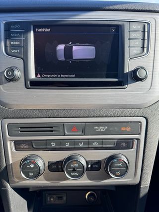 VW Golf Sportsvan Advance 1.4TSi 125cv automatica