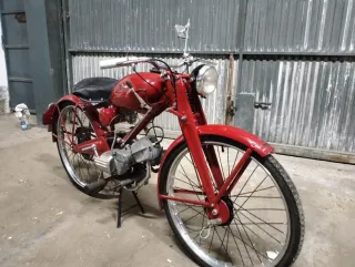 Moto Guzzi Hispania Roja