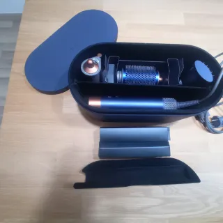 Secador Moldeador Dyson Negro